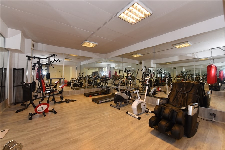 دوبلكس انيقة - اطلالة مفتوحة - اثاث فاخر - في منطقة كوناكلي / الانيا 