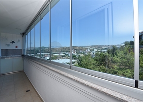 دوبلكس انيقة - اطلالة مفتوحة - اثاث فاخر - في منطقة كوناكلي / الانيا 