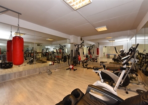 دوبلكس انيقة - اطلالة مفتوحة - اثاث فاخر - في منطقة كوناكلي / الانيا 