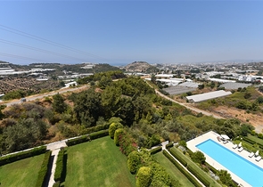 دوبلكس انيقة - اطلالة مفتوحة - اثاث فاخر - في منطقة كوناكلي / الانيا 