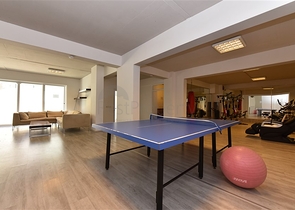 دوبلكس انيقة - اطلالة مفتوحة - اثاث فاخر - في منطقة كوناكلي / الانيا 