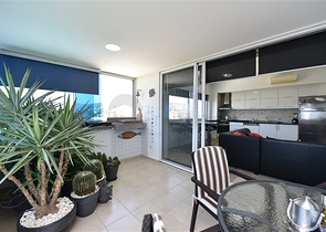 دوبلكس انيقة - اطلالة مفتوحة - اثاث فاخر - في منطقة كوناكلي / الانيا 