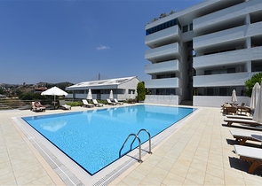 دوبلكس انيقة - اطلالة مفتوحة - اثاث فاخر - في منطقة كوناكلي / الانيا 