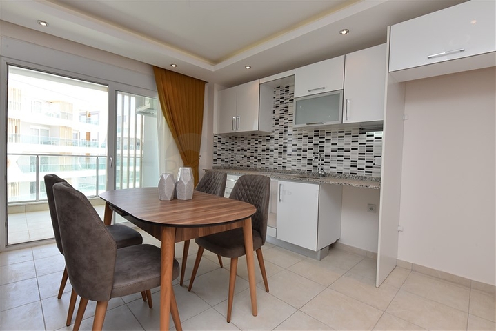 دوبلكس فاخرة -ضمن مجمع 5 نجوم - في افسلار / الانيا 