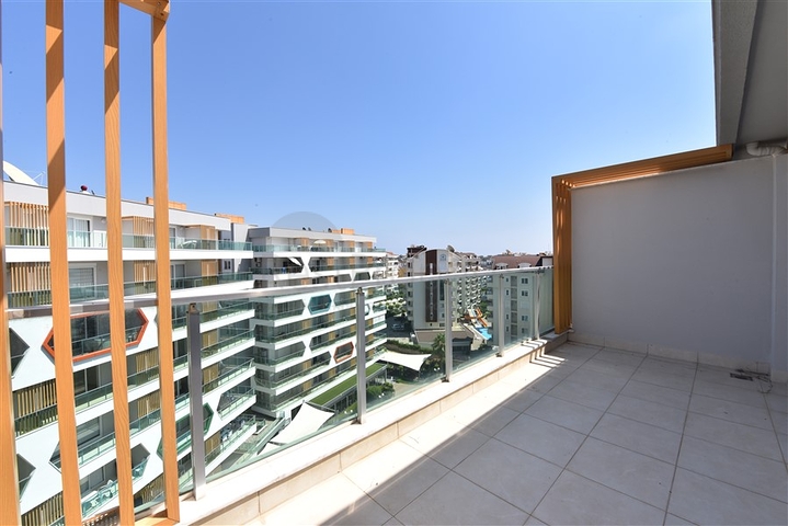 دوبلكس فاخرة -ضمن مجمع 5 نجوم - في افسلار / الانيا 