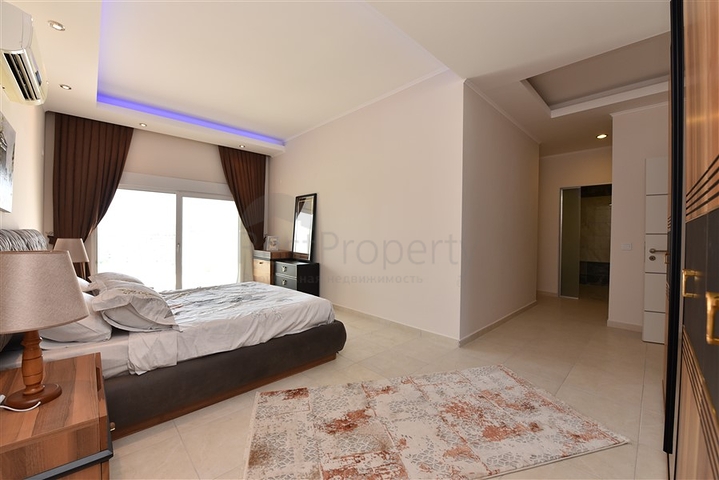 دوبلكس فاخرة -ضمن مجمع 5 نجوم - في افسلار / الانيا 