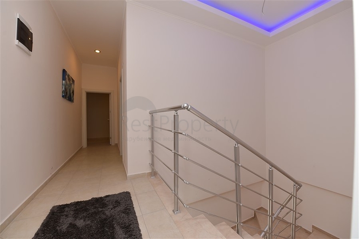 دوبلكس فاخرة -ضمن مجمع 5 نجوم - في افسلار / الانيا 