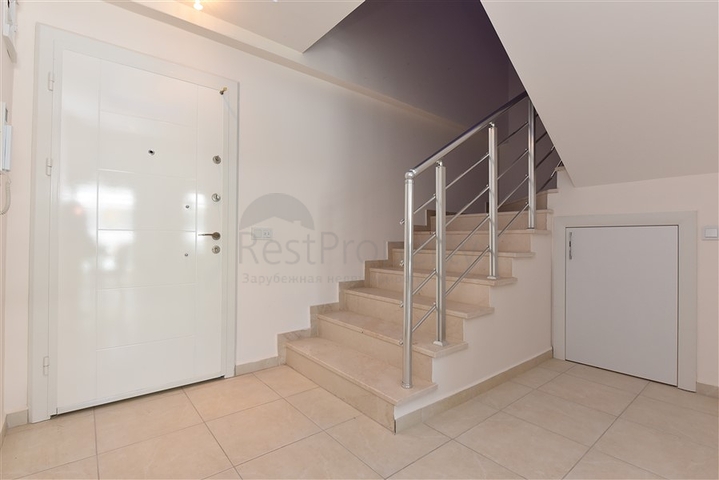 دوبلكس فاخرة -ضمن مجمع 5 نجوم - في افسلار / الانيا 