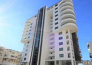 اطلالة بحر - طابق مرتفع - شقة غرفة وصالة ضمن مجمع - مهموتلار / الانيا 