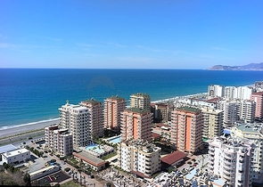 على البحر مباشرة - مجمع سكني فاخر قيد الانشاء -في مهموتلار / الانيا 