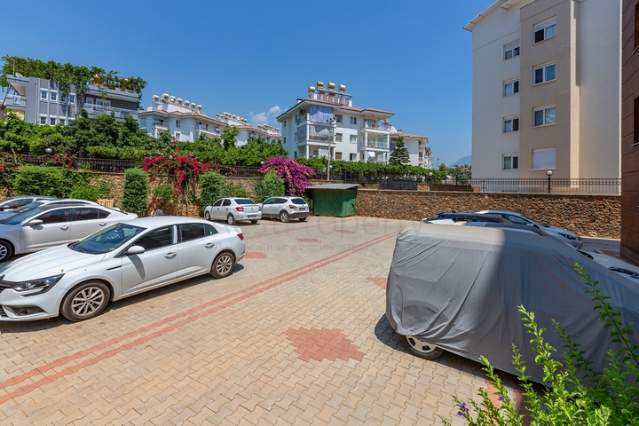 مجمع عائلي يضم كافة الخدمات -شقة فاخرة 2 غرفة وصالة - ضمن منطقة اوبا الراقية / الانيا 