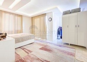 مجمع عائلي يضم كافة الخدمات -شقة فاخرة 2 غرفة وصالة - ضمن منطقة اوبا الراقية / الانيا 