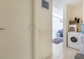 مجمع عائلي يضم كافة الخدمات -شقة فاخرة 2 غرفة وصالة - ضمن منطقة اوبا الراقية / الانيا 