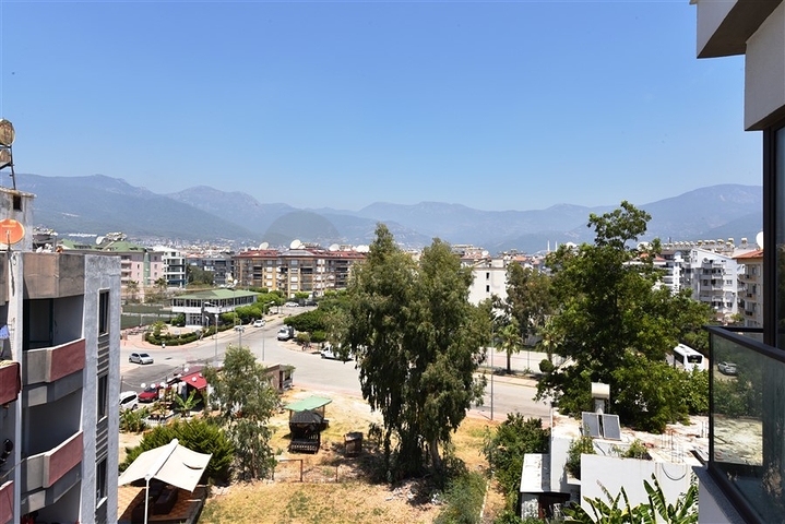 قريبة من البحر - شقة مفروشة من تصميم 1+1 - في منطقة اوبا / الانيا 