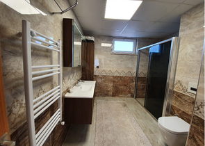 فيلا منفصلة 5 + 1 مع أثاث في مجمع في Döshemealti