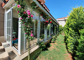 فيلا منفصلة 5 + 1 مع أثاث في مجمع في Döshemealti