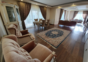 فيلا منفصلة 5 + 1 مع أثاث في مجمع في Döshemealti