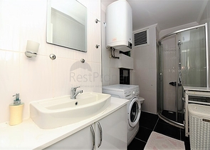 مجمع فاخر - شقة مفروشة من تصميم 1+2 غرفتين وصالة - مهموتلار / الانيا 