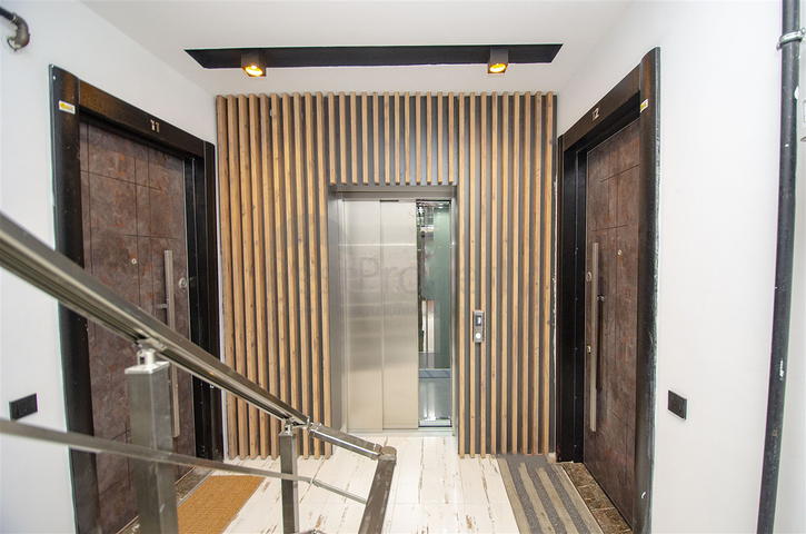 شقة 2 + 1 مع اثاث في ليمان كونيالتي