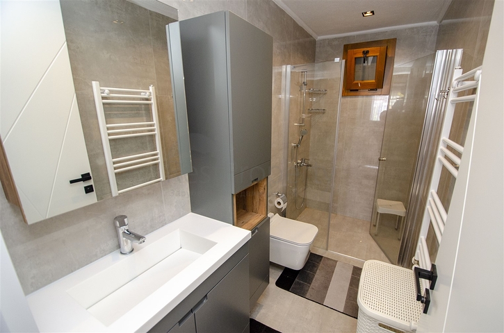 شقة 2 + 1 مع اثاث في ليمان كونيالتي