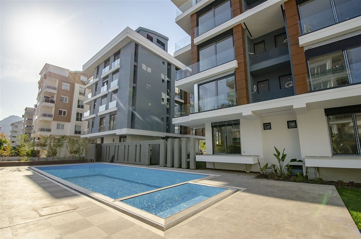 شقة 2 + 1 مع اثاث في ليمان كونيالتي