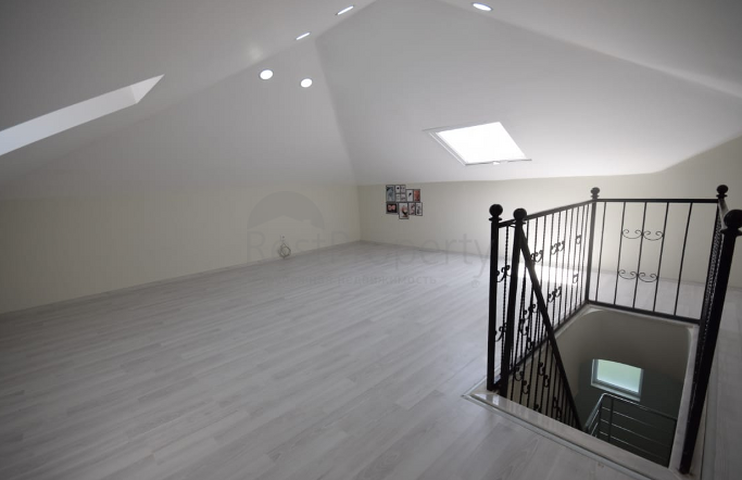 فيلا منفصلة 5 + 1 مع مسبح في Altynkol Dosemealti