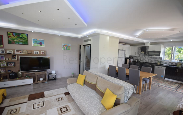 فيلا منفصلة 5 + 1 مع مسبح في Altynkol Dosemealti