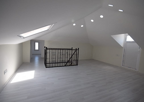 فيلا منفصلة 5 + 1 مع مسبح في Altynkol Dosemealti