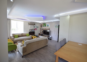 فيلا منفصلة 5 + 1 مع مسبح في Altynkol Dosemealti