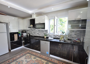 فيلا منفصلة 5 + 1 مع مسبح في Altynkol Dosemealti