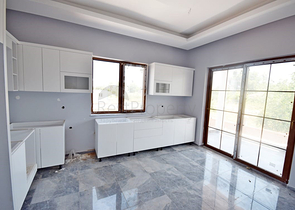 فيلا 4 + 1 مع ارض في  Dosemealti