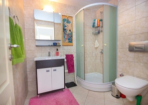 اطلالة بحر - دوبلكس مفروشة - 2 غرفة وصالة -منطقة جيكجلي / الانيا 