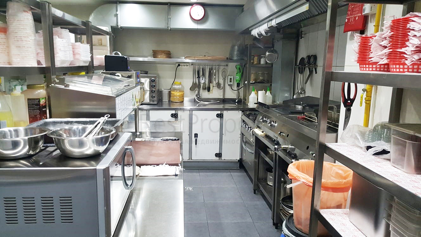 مشروع جاهز للبيع مطعم في ليمان كونيالتي