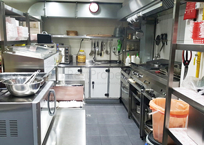 مشروع جاهز للبيع مطعم في ليمان كونيالتي