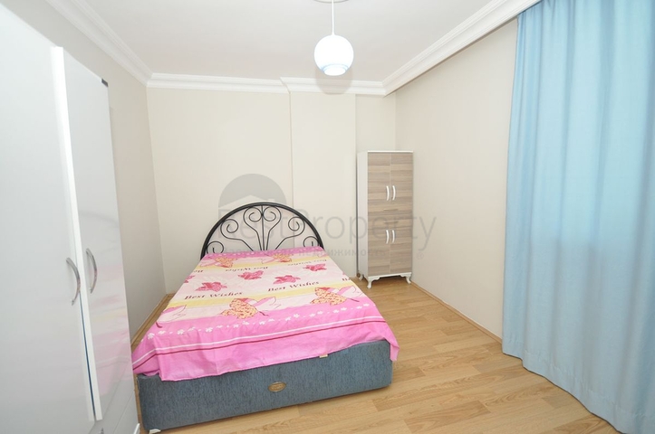 سعر منافس - شقة عائلية 2 غرفة وصالة - مطبخ منفصل - في منطقة مهموتلار / الانيا 