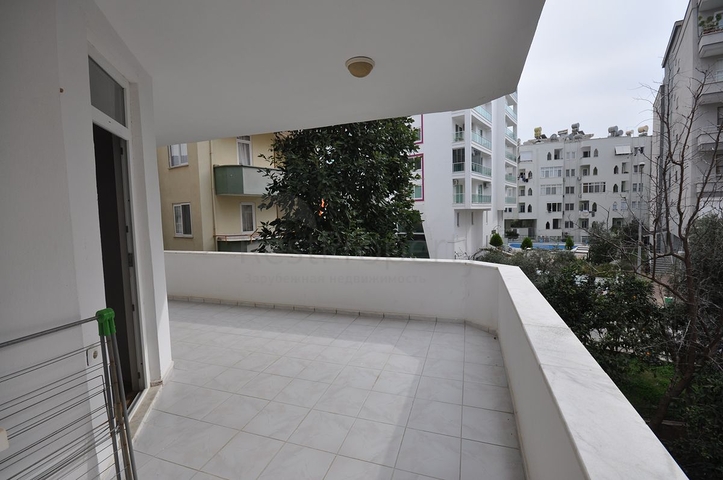 سعر منافس - شقة عائلية 2 غرفة وصالة - مطبخ منفصل - في منطقة مهموتلار / الانيا 