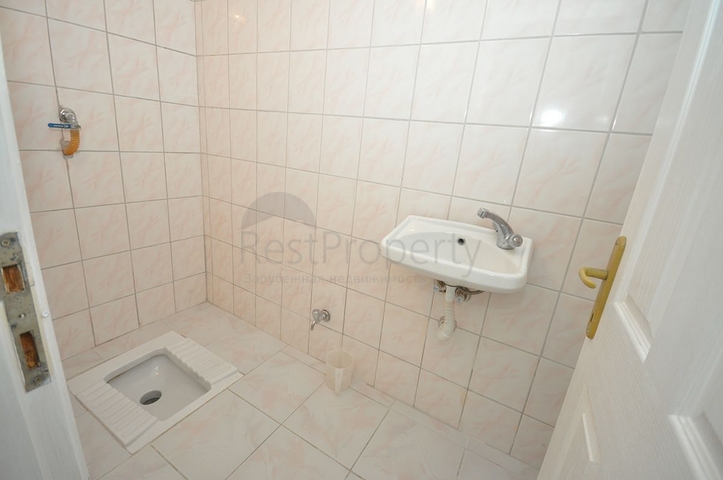 سعر منافس - شقة عائلية 2 غرفة وصالة - مطبخ منفصل - في منطقة مهموتلار / الانيا 