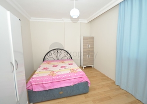 سعر منافس - شقة عائلية 2 غرفة وصالة - مطبخ منفصل - في منطقة مهموتلار / الانيا 