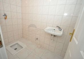 سعر منافس - شقة عائلية 2 غرفة وصالة - مطبخ منفصل - في منطقة مهموتلار / الانيا 