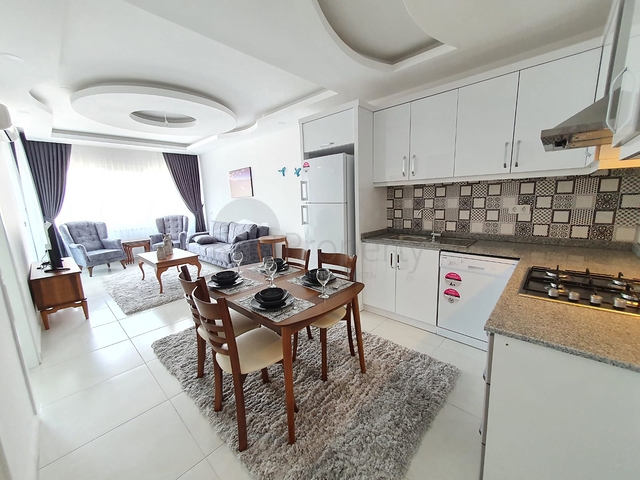 اطلالة بحر - طابق مرتفع -شقة غرفة وصالة ضمن مجمع سكني حديث / مهموتلار / الانيا 