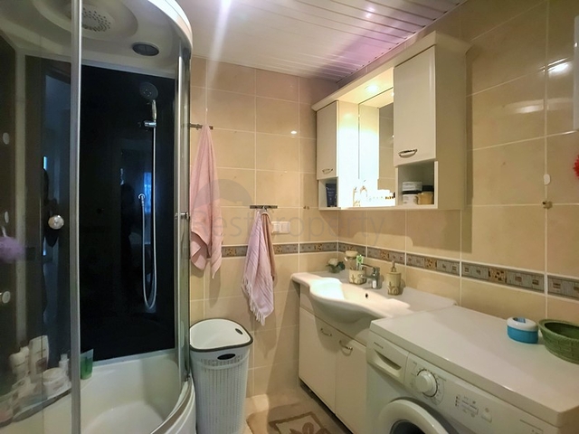 شقة غرفتين وصالة مفروشة - في منطقة اوبا الراقية/ الانيا 