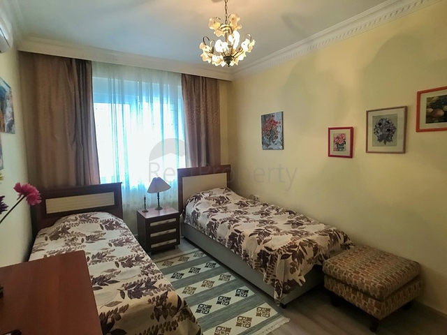 شقة غرفتين وصالة مفروشة - في منطقة اوبا الراقية/ الانيا 