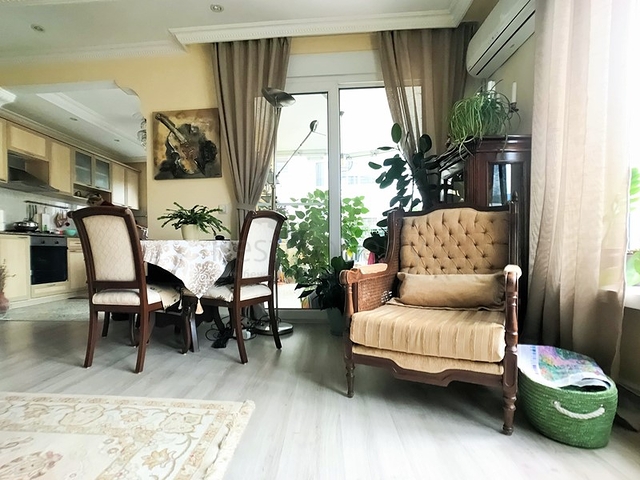 شقة غرفتين وصالة مفروشة - في منطقة اوبا الراقية/ الانيا 