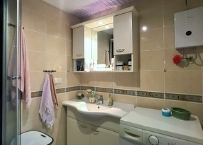 شقة غرفتين وصالة مفروشة - في منطقة اوبا الراقية/ الانيا 