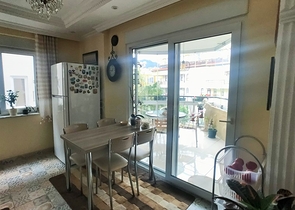 شقة غرفتين وصالة مفروشة - في منطقة اوبا الراقية/ الانيا 