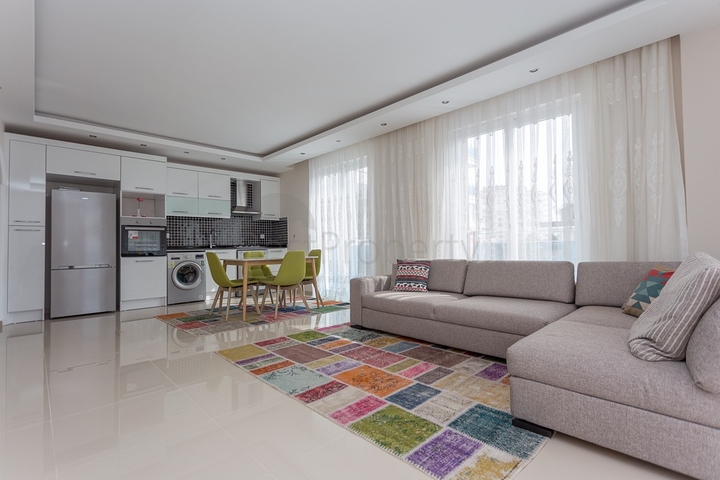 شقة مفروشة ضمن مجمع سكني في منطقة توسمور/ الانيا 