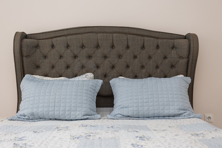 شقة مفروشة ضمن مجمع سكني في منطقة توسمور/ الانيا 