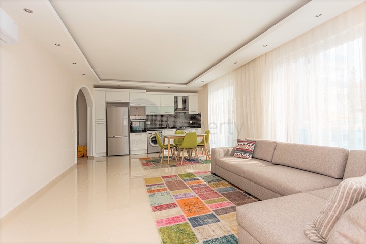 شقة مفروشة ضمن مجمع سكني في منطقة توسمور/ الانيا 