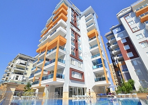 شقة مفروشة ضمن مجمع سكني في منطقة توسمور/ الانيا 