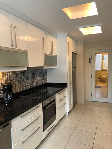 شقة عائلية ضمن مجمع سكني في منطقة توسمور المركزية / الانيا 